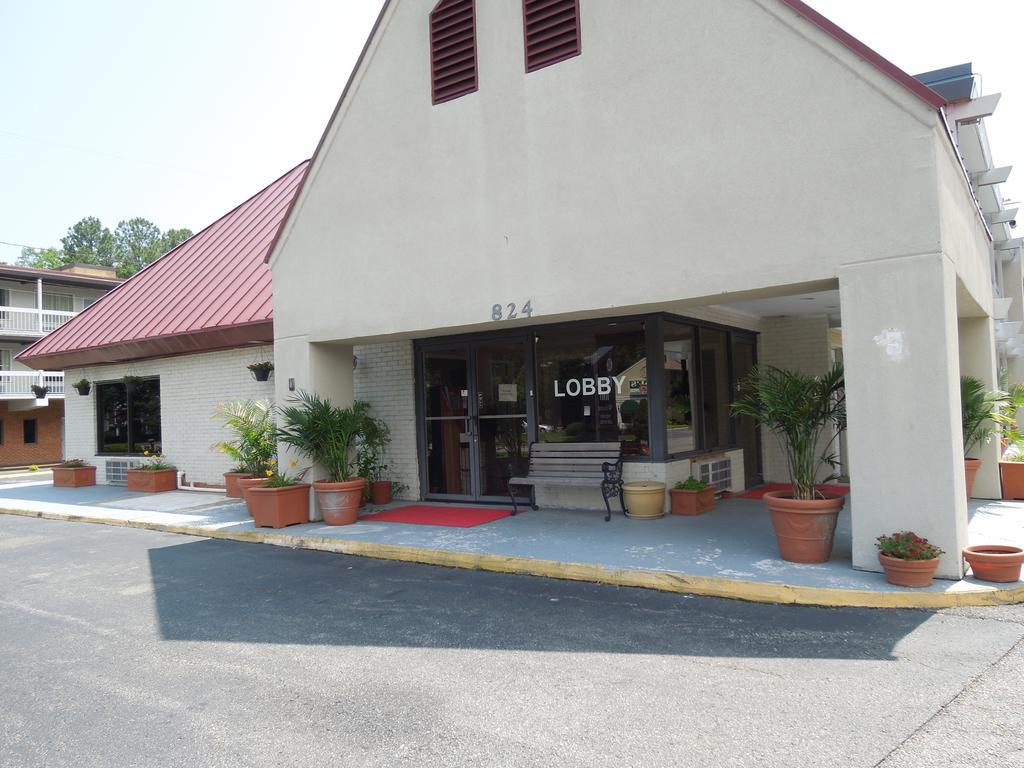 Red Roof Inn Williamsburg Exterior foto
